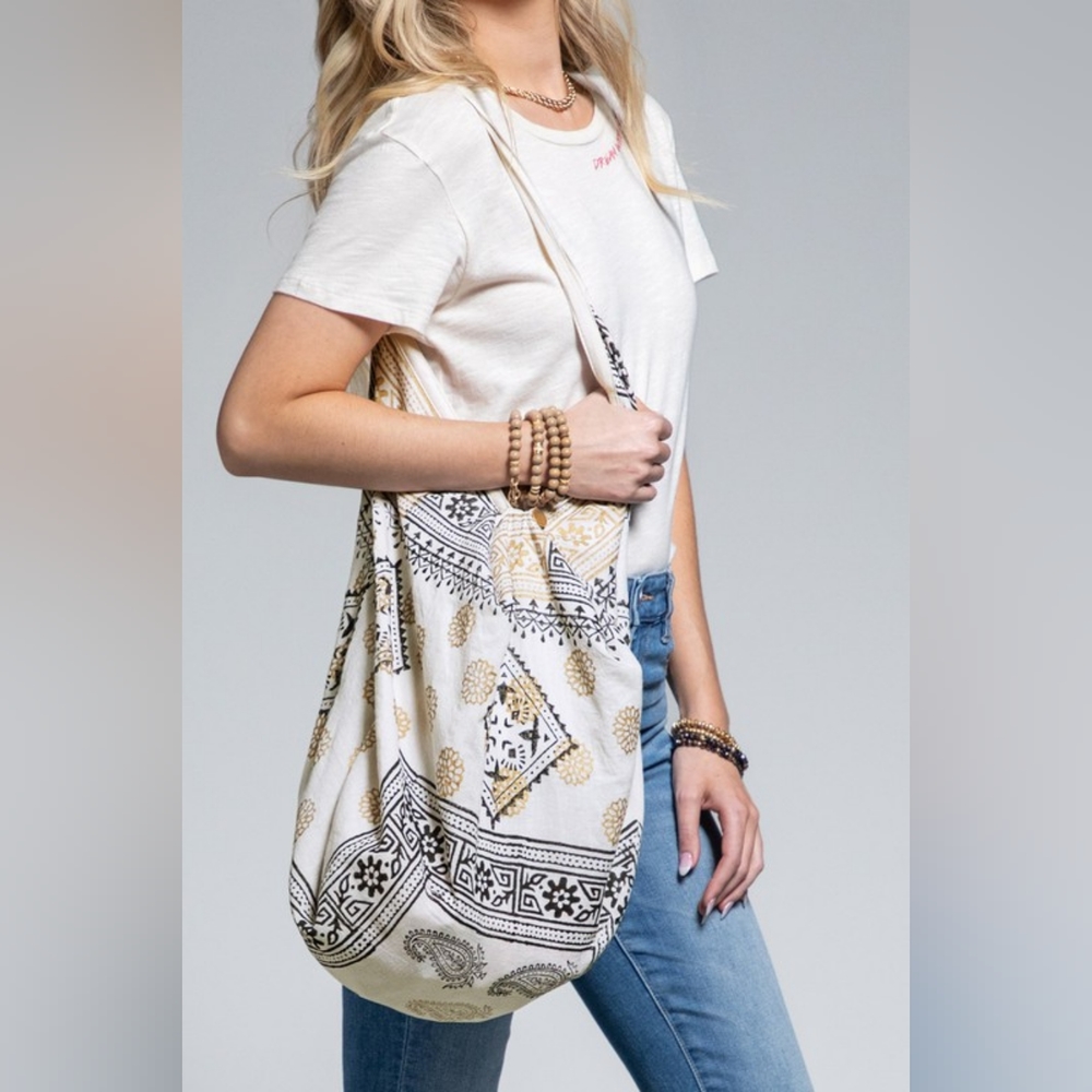 Hobo Beach Yoga Boho Chic Shoulder Bag - Handblock Paisley & Floral Printed - Picture 4 of 10